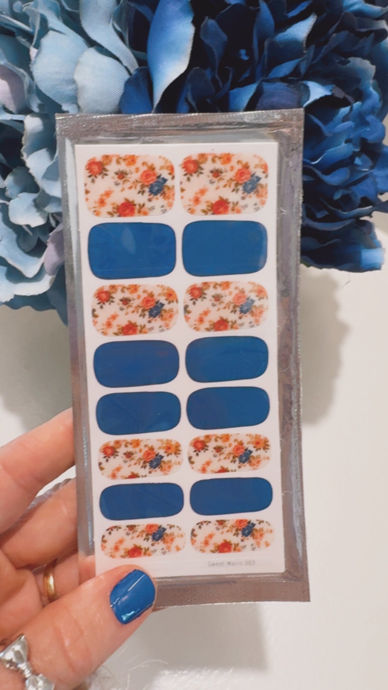 Sweet Meadow Floral Nail Wraps
