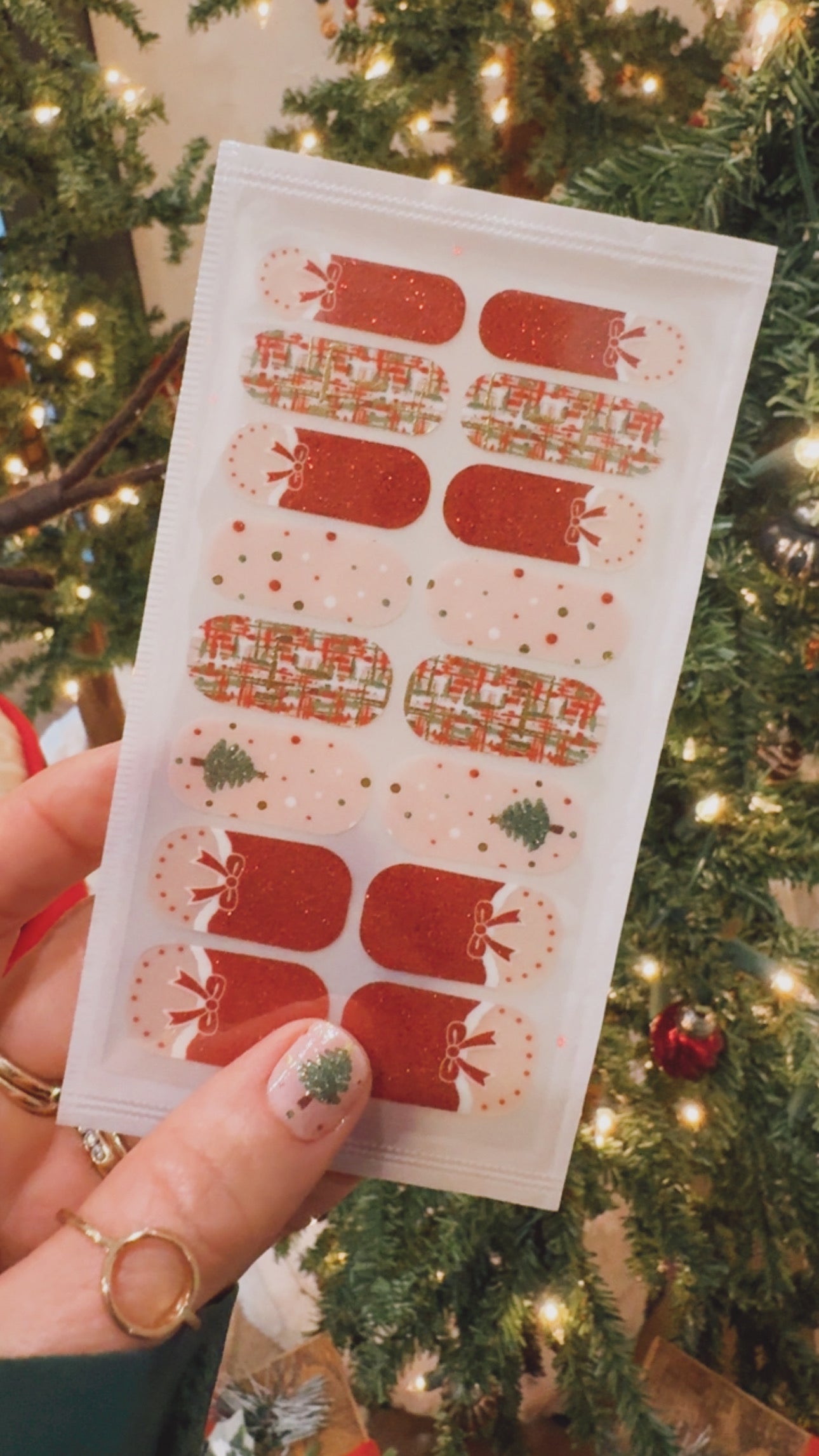 Classic Christmas Cheer Nail Wraps