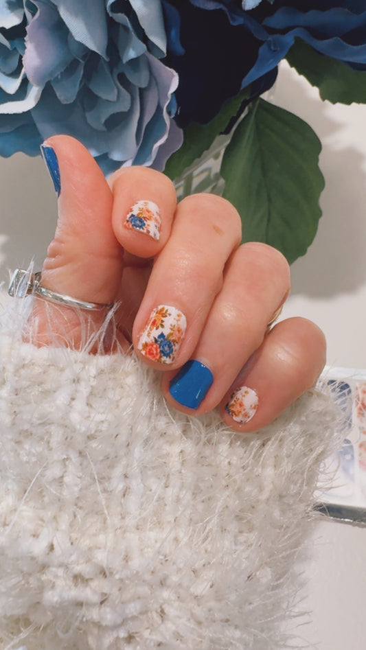 Sweet Meadow Floral Nail Wraps