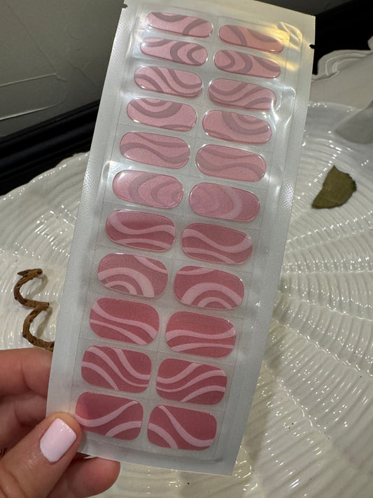 Strawberry Swirl | No-Lamp Gel Nail Wraps